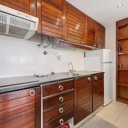 House Amendoeiras Daire